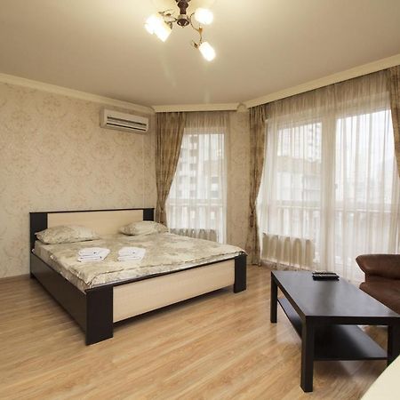 Apartment Pervomayskaya 15 Пятигорск Екстериор снимка