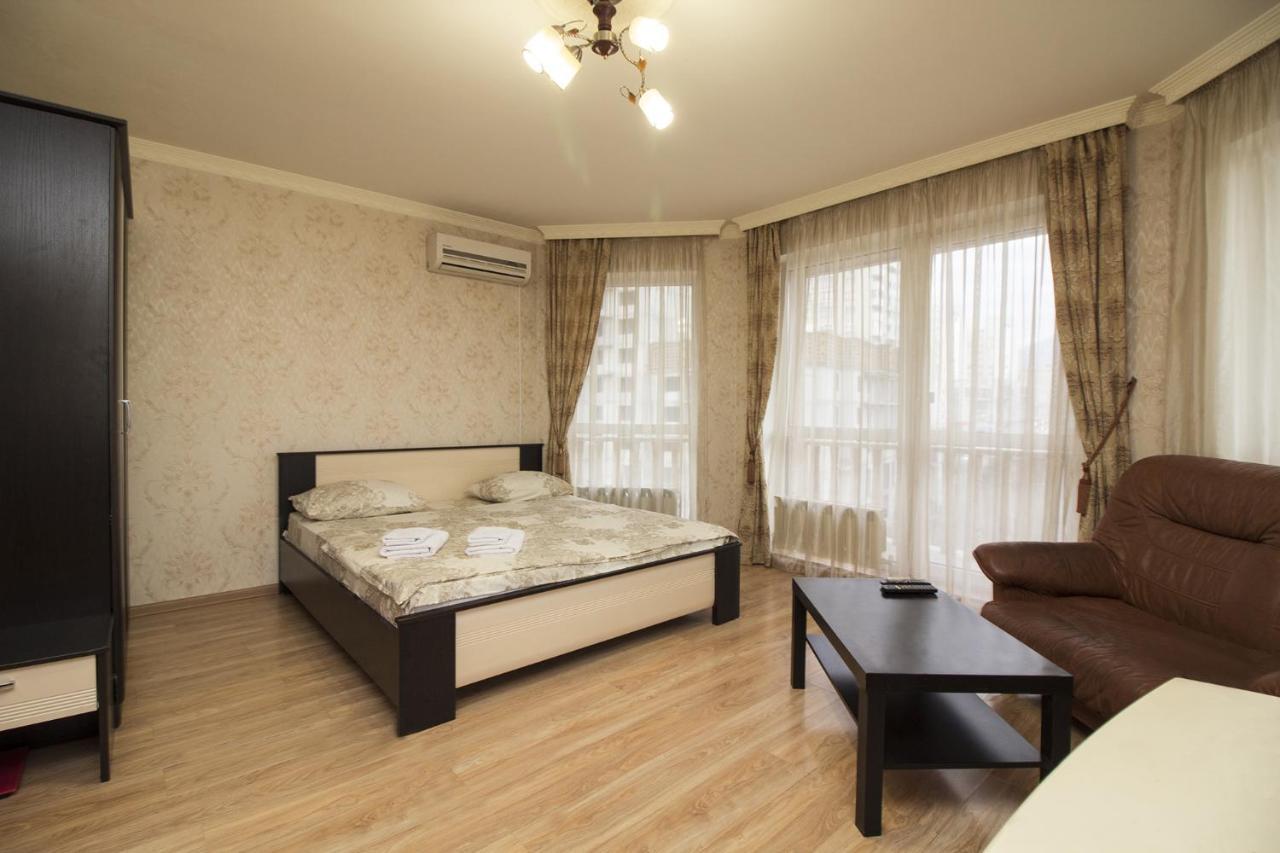 Apartment Pervomayskaya 15 Пятигорск Екстериор снимка