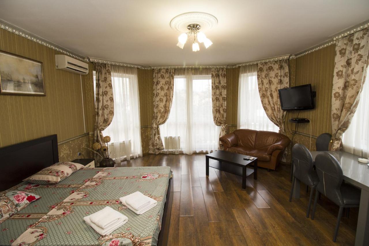 Apartment Pervomayskaya 15 Пятигорск Екстериор снимка